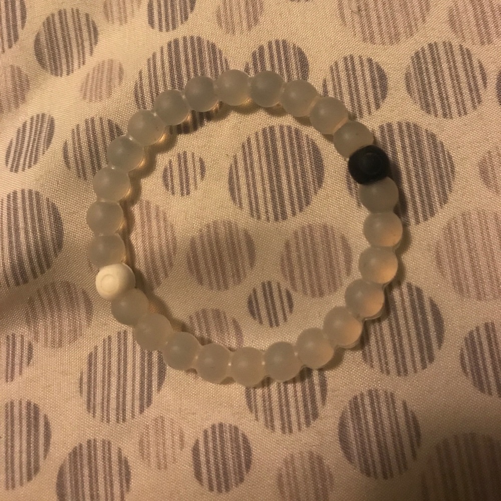 Clear Lokai Braclet SIZE MEDIUM