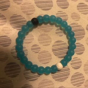 Blue Lokai Bracelet. SIZE MEDIUM