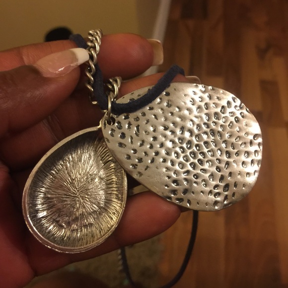 Elegant Ruby Rd  Suede leather silver necklace - Picture 4 of 7