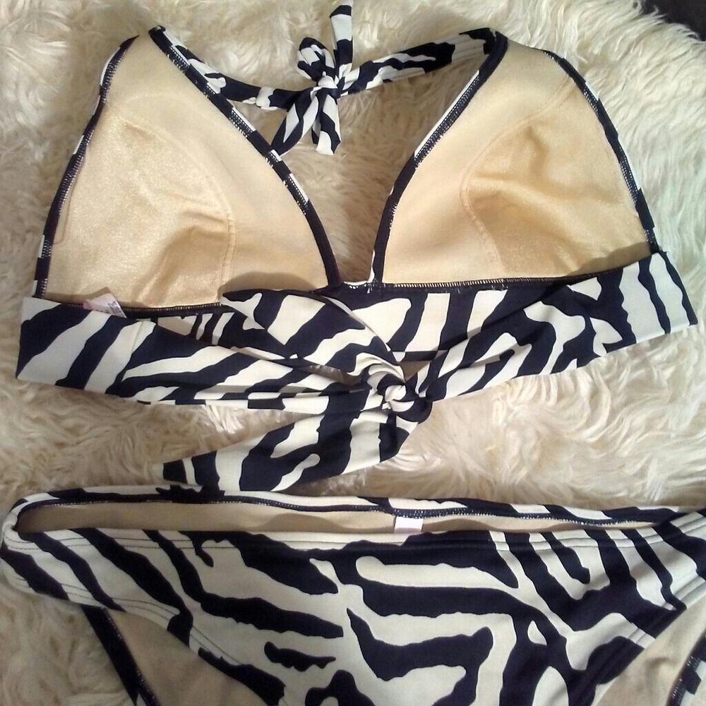 Victoria's Secret sold - Picture 4 of 8