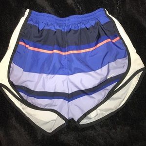 Nike shorts 💜💙