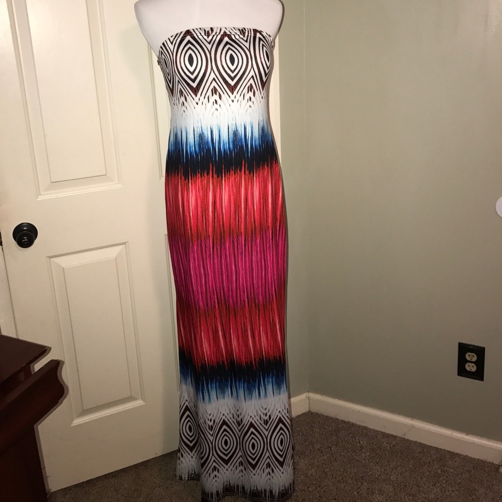Strapless Maxi-Dress.  Multi-Color.  Size Small.