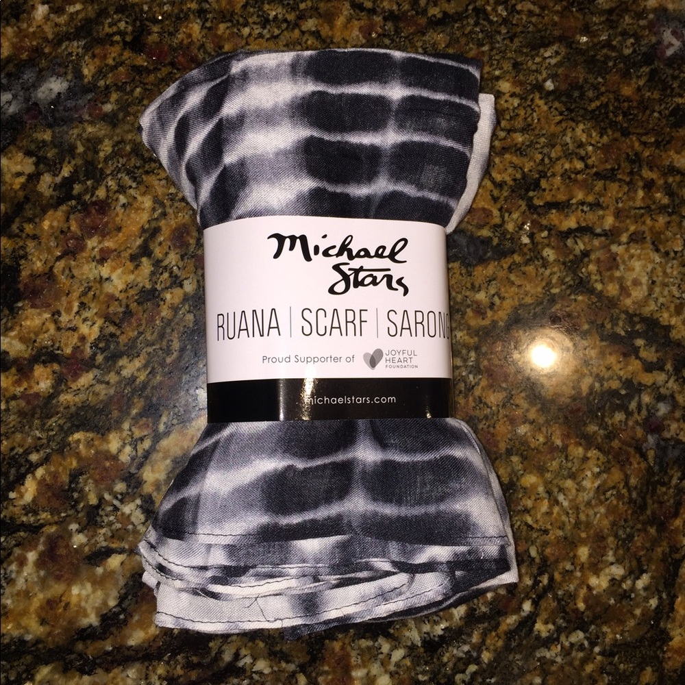 Michael Stars Ruana/Scarf/Sarong