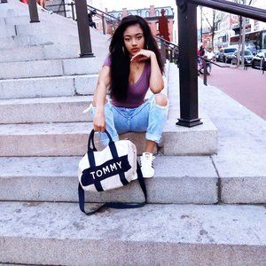 Meet your Posher, Aja