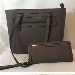 Michael kors set