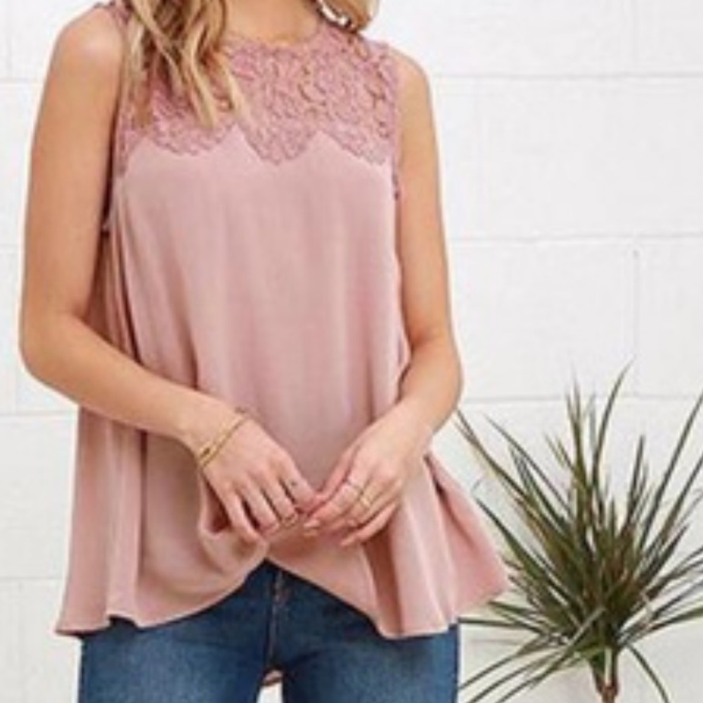 🆕Pink Lace Chiffon Top