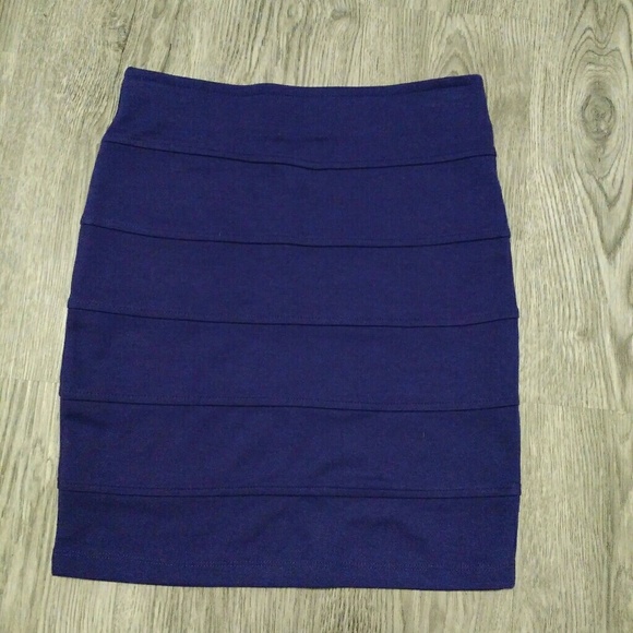 Forever 21 Dresses & Skirts - Pencil Skirt