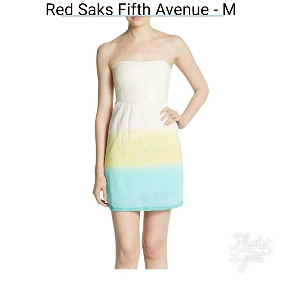 Red Saks Fifth Avenue