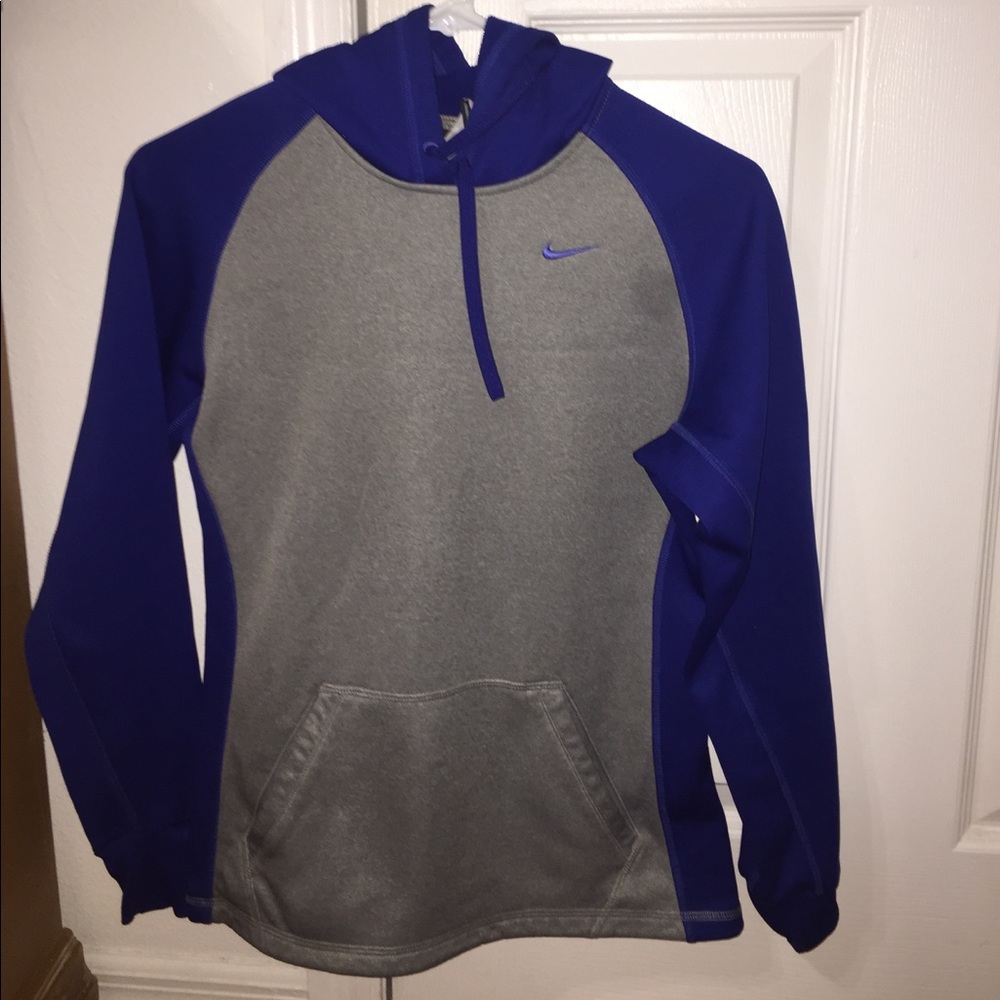 Nike jacket with hoodie