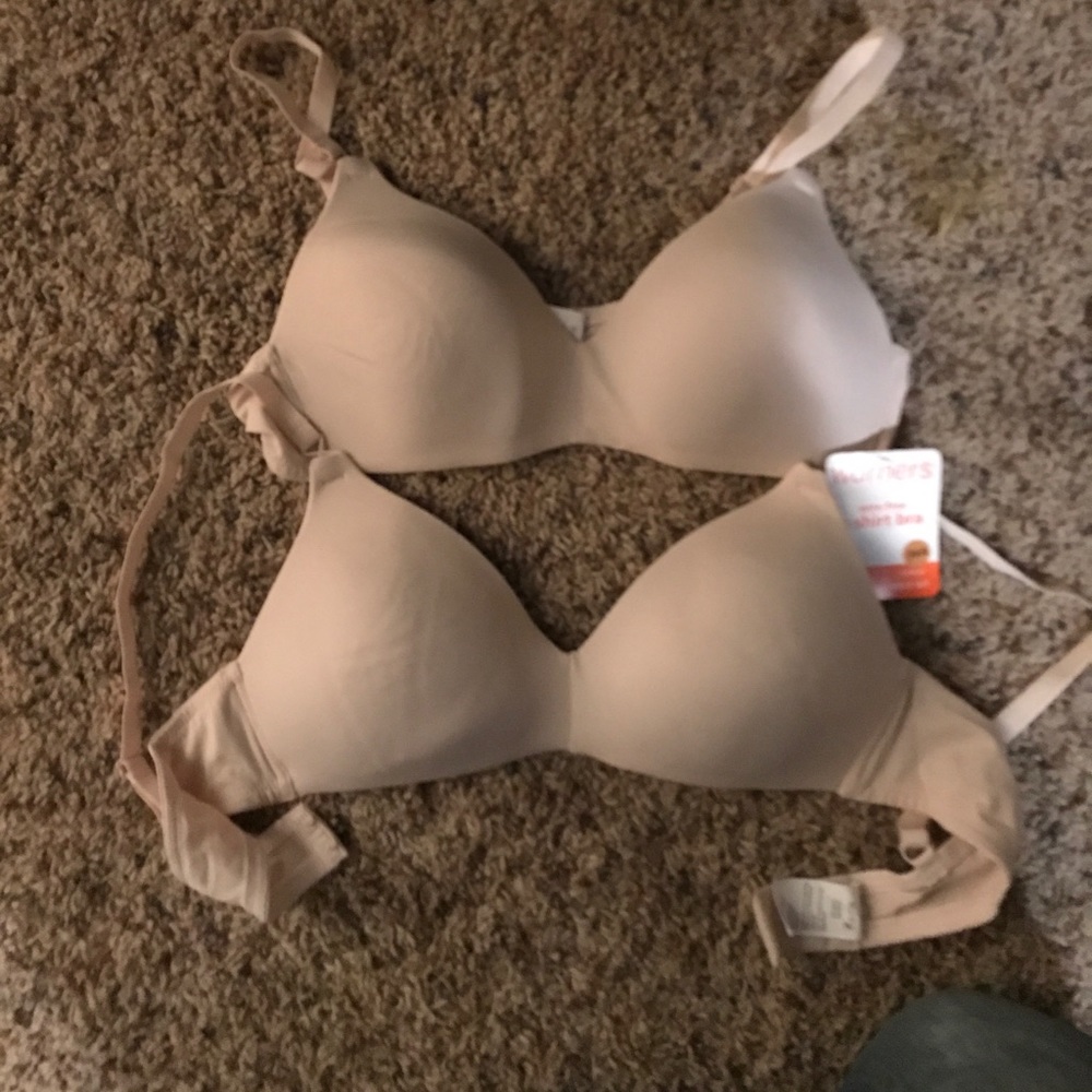 warners nude T-shirt bras. Two. New. 36A
