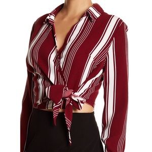 Lovers + Friends
Print Crop Wrap Top