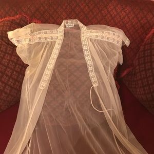Vintage robe