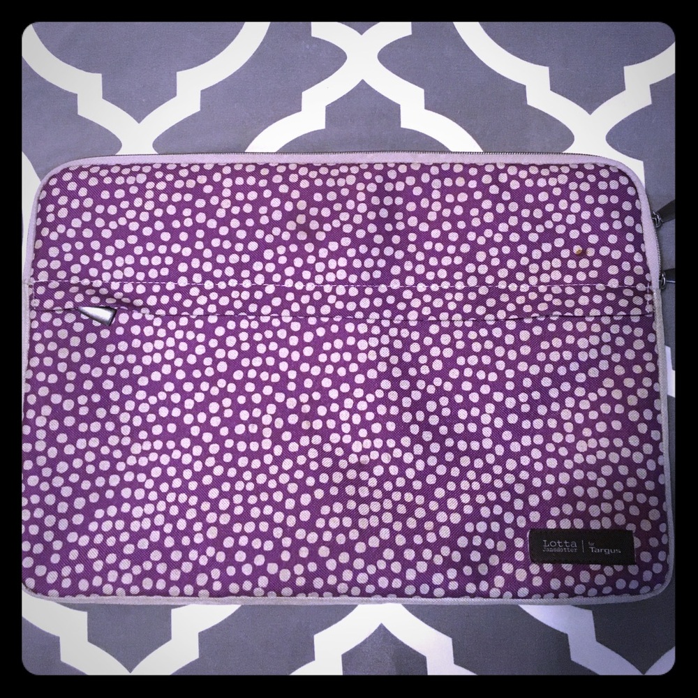 Lotta 17" Laptop Case