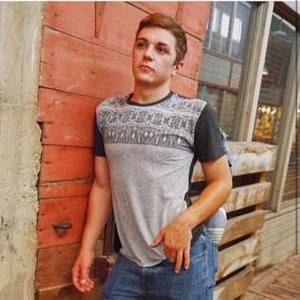 Meet your Posher, Devin