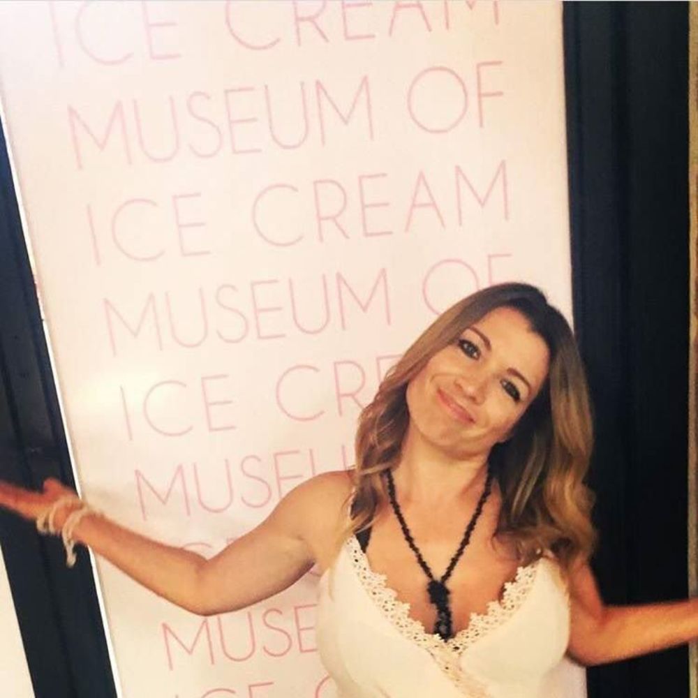 Meet your Posher, Gloria