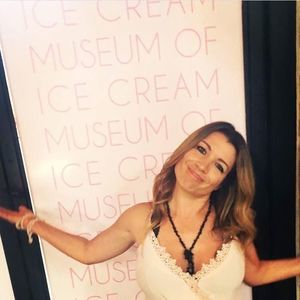 Meet your Posher, Gloria