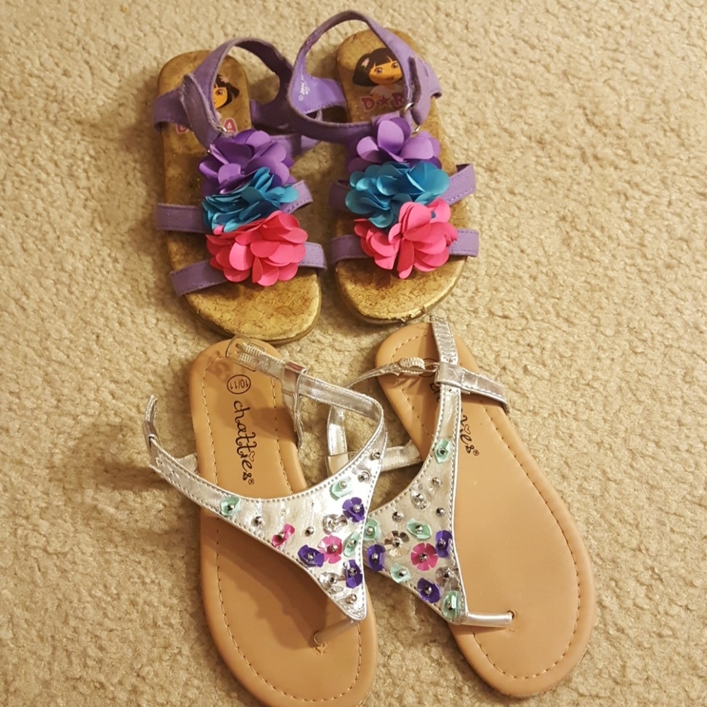 Sandals size 10