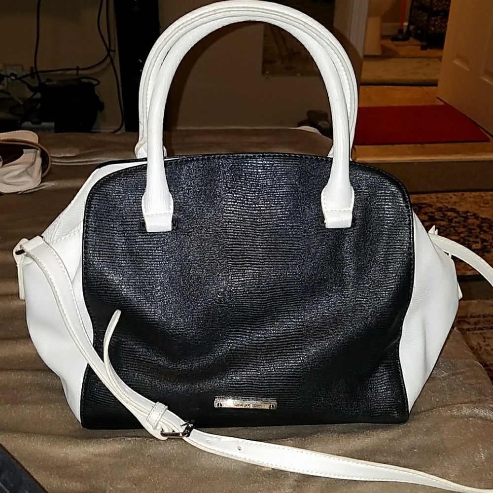 Collapsible Black & White Multi-Way Bag