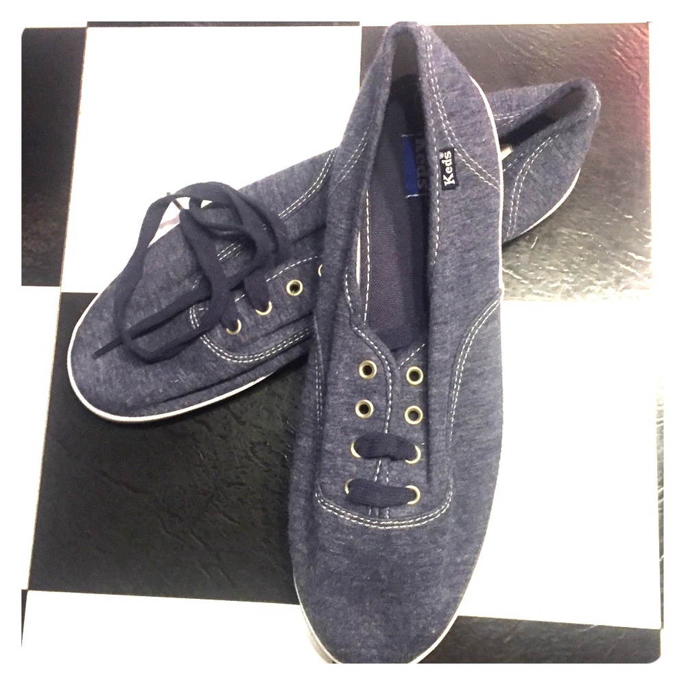 NWT KEDS Navy Blue Size 10