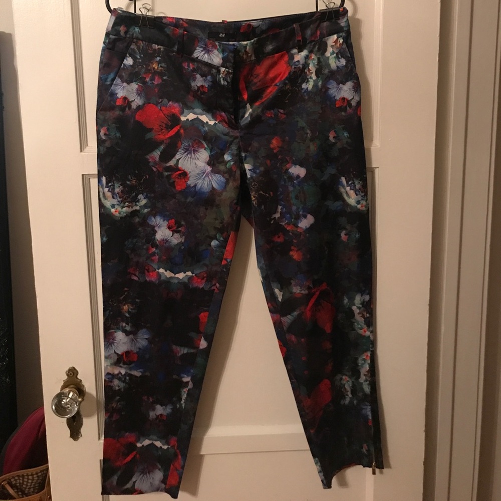 Floral cigarette pants