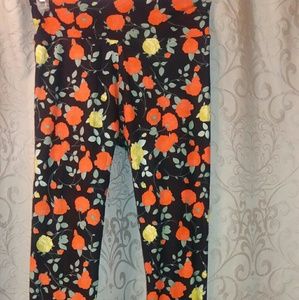 LuLaRoe OS leggings black floral print