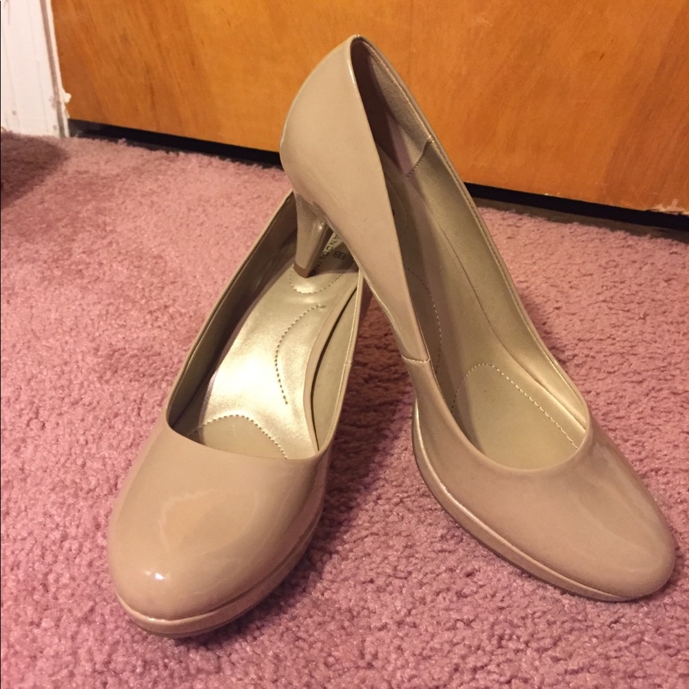 Bandolino heels