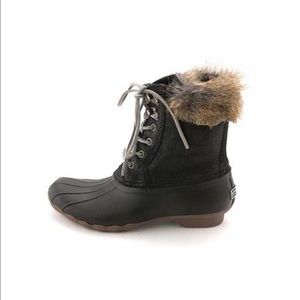 Sperry's Size 9 good condition duck boots