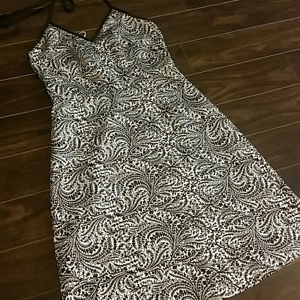 👗Ann Taylor Halter Dress