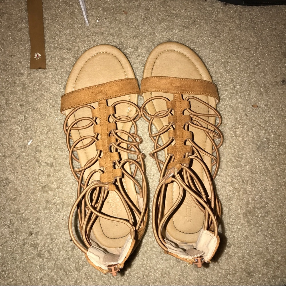 CHARLOTTE RUSSE SANDALS - Picture 2 of 4