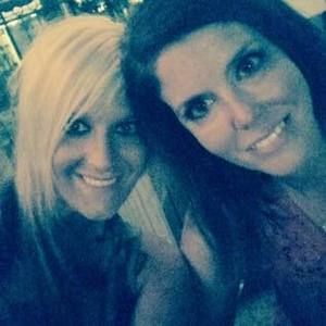 Meet your Posher, Leslie