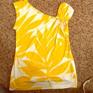 Banana republic Marigold leaf top medium