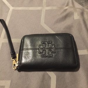 Tory Burch wristlet wallet