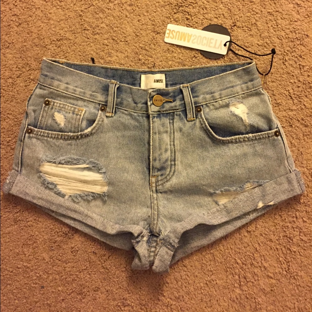 Amuse Society denim shorts size 24