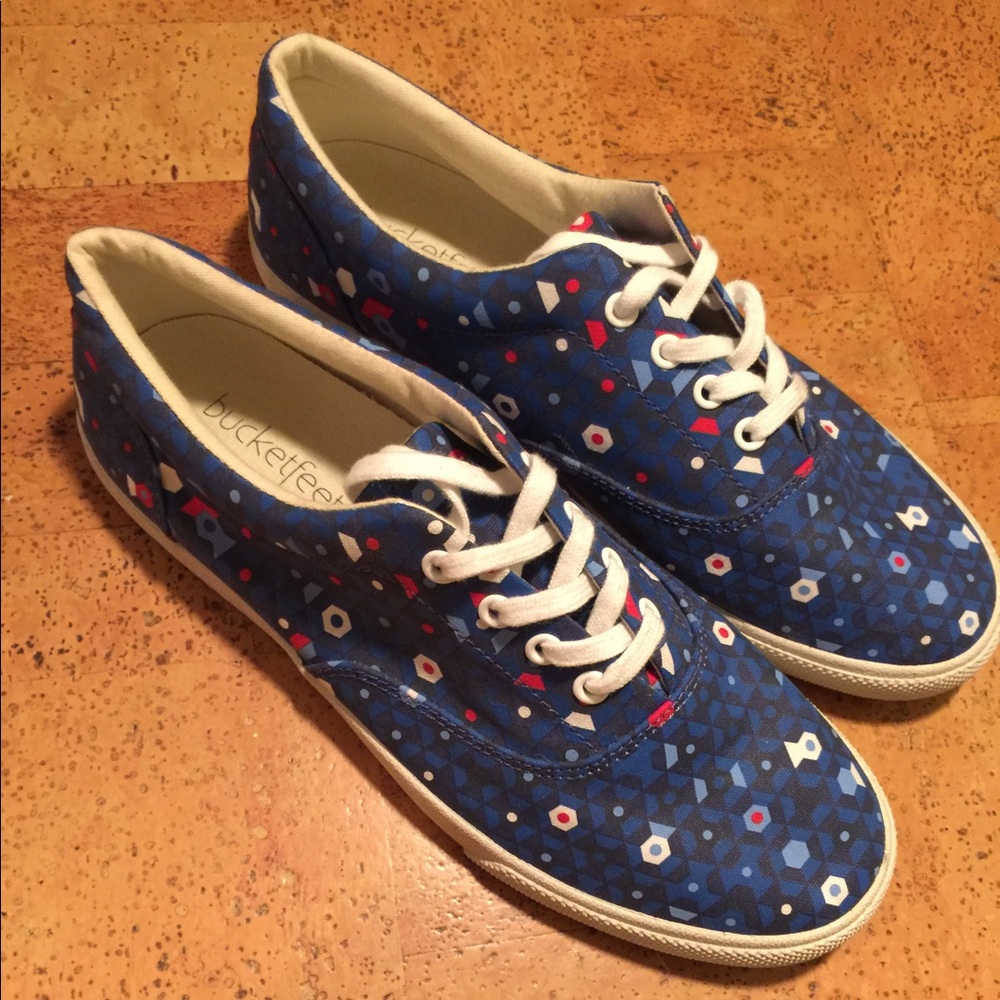Bucket Feet - Blue Lace Up Geo Sneakers size 8