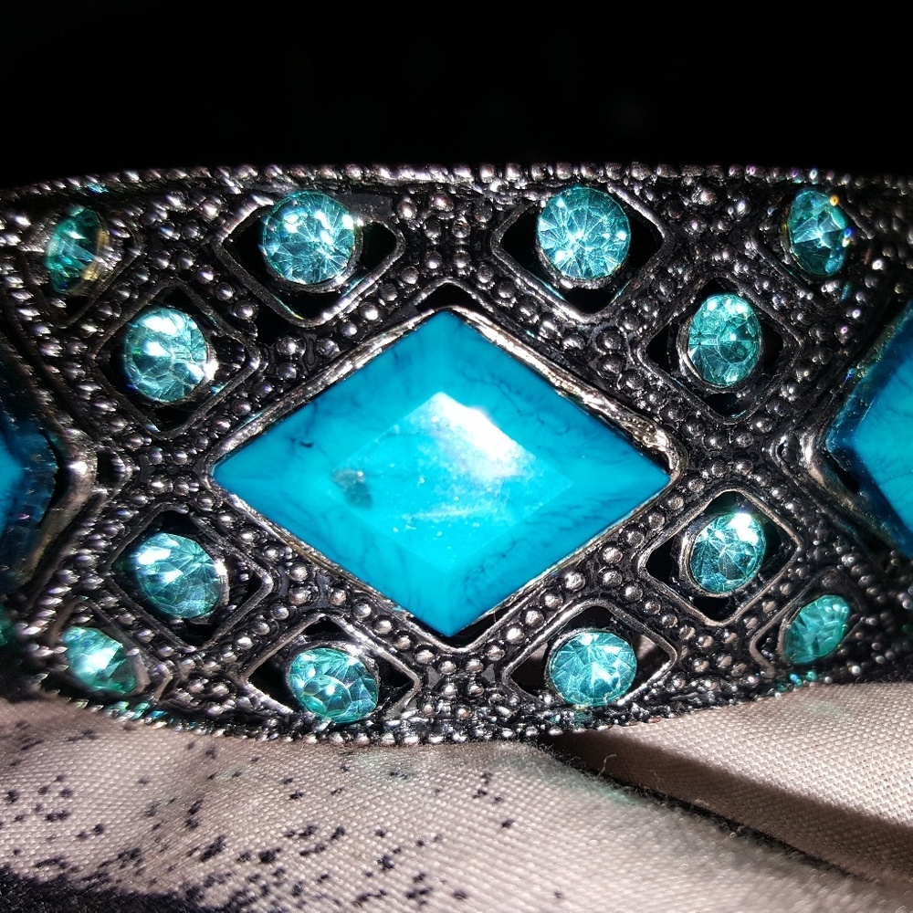 Braclets - Picture 3 of 3