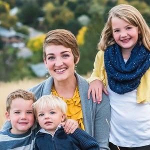 Meet your Posher, Ashley