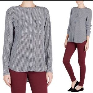 Equipment silk button down