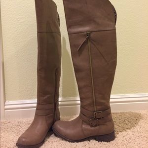 PRICE DROPPED!!! Brown riding boots; NEVER WORN!