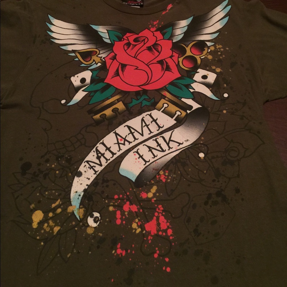 T-shirt by Miami Ink