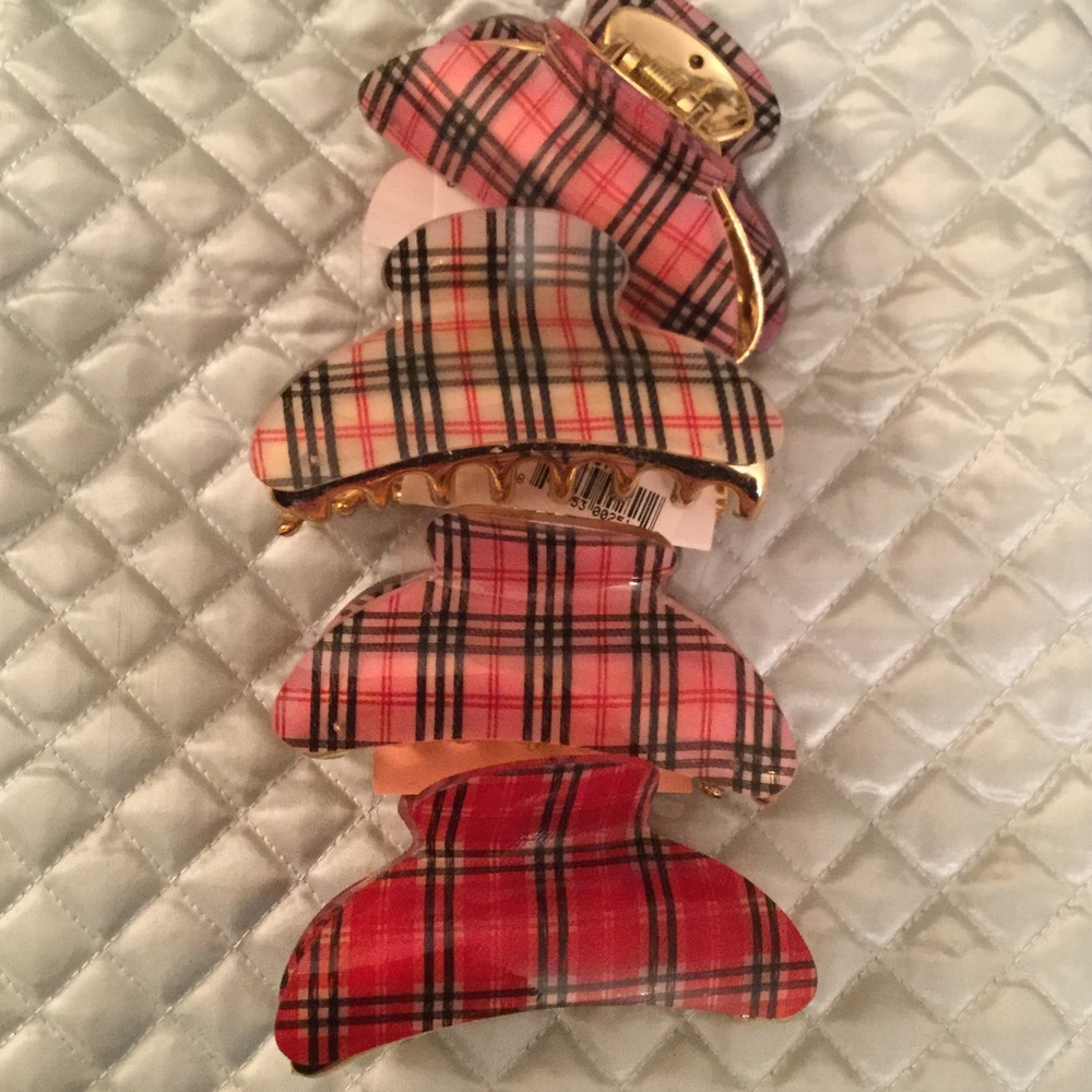 your choice pink, beige or red hair clip