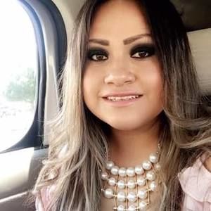 Meet your Posher, Becky