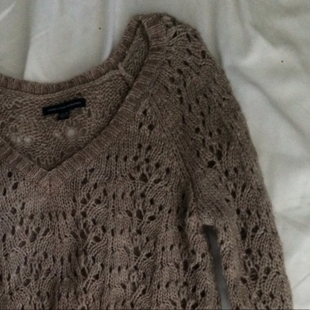 Cute Long American Eagle Sweater 💛