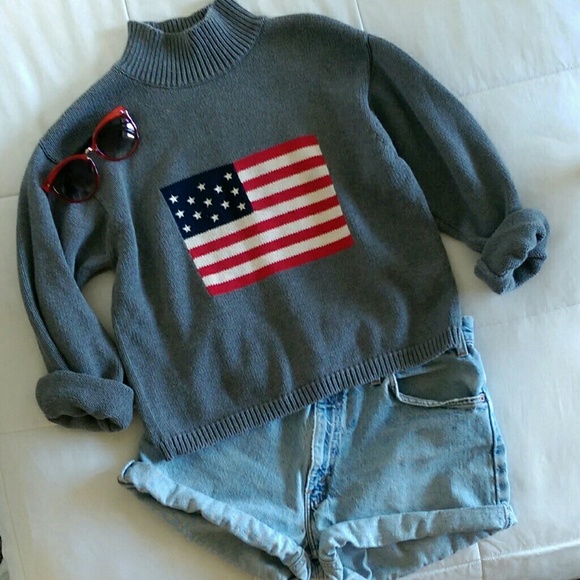 Liz Claiborne Sweaters - Vintage Americana Flag Sweater
