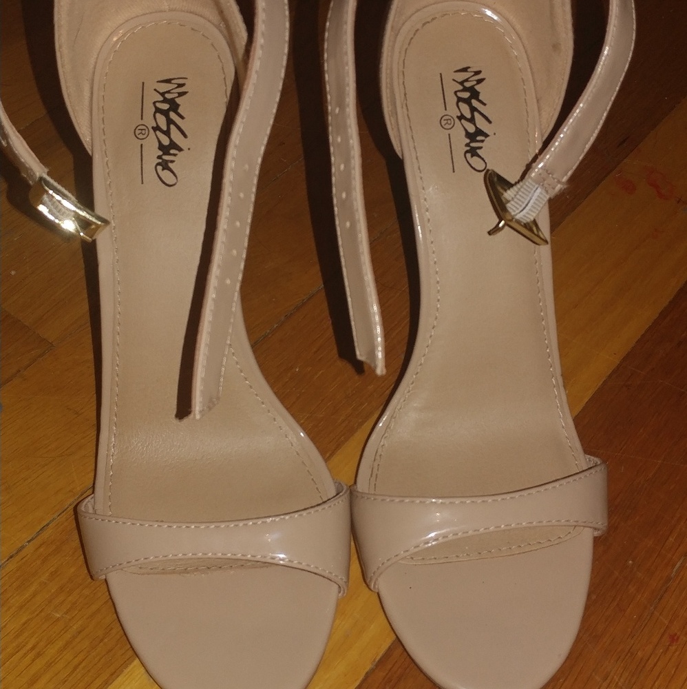 Mossio heels