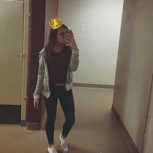 Meet your Posher, Victoria