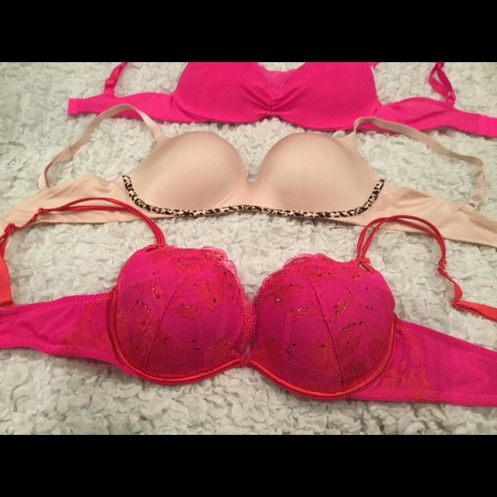 Ladies 34D Victoria's Secret bras all for $32