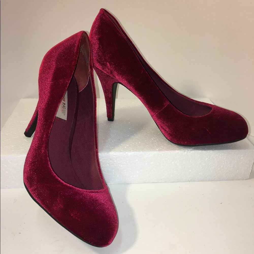 Ruby red velvet retro style heels