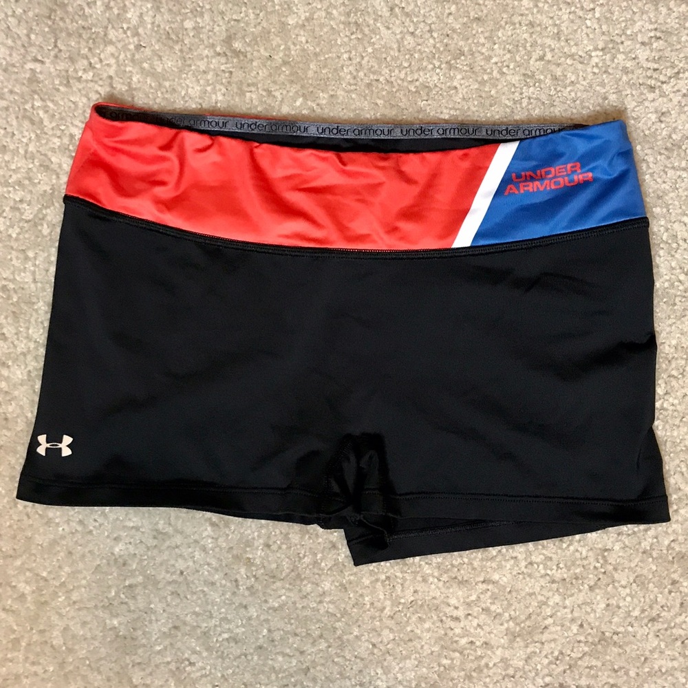 Under Armour Spandex Shorts - Size Large