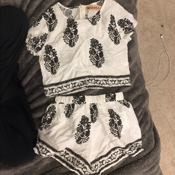 Two piece set - Picture 1 of 3