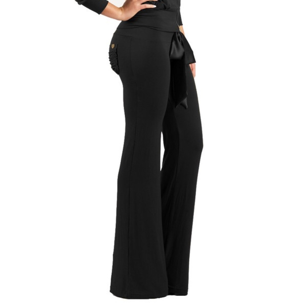 Shibue'ty Pants in Black
